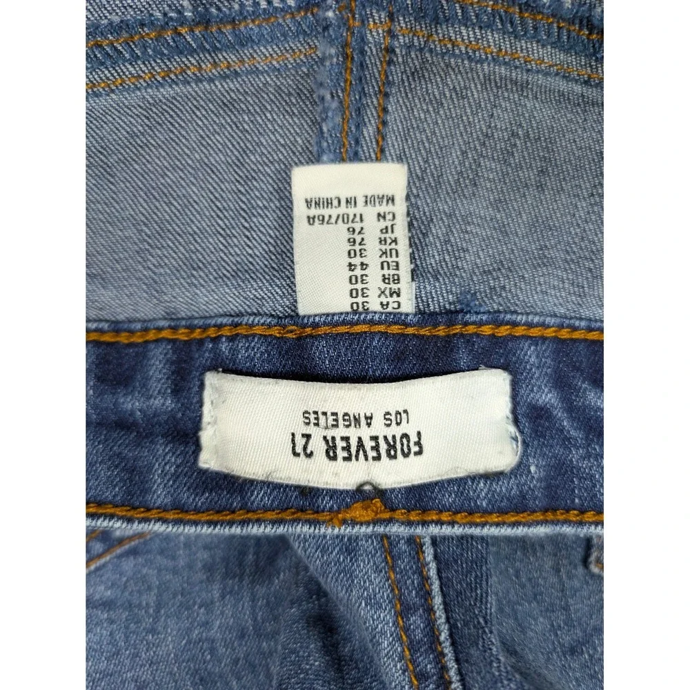 Grunge Cut Off Denim Shorts Womens Size 30 Medium Wash Distressed‎ Raw Hem